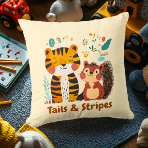 Whimsical Tiger och Squirrel Nursery Illustration Kudde