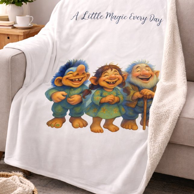 Whimsical Troll Family Gift  Magic Every Day Fleecefilt (Skapare uppladdad)