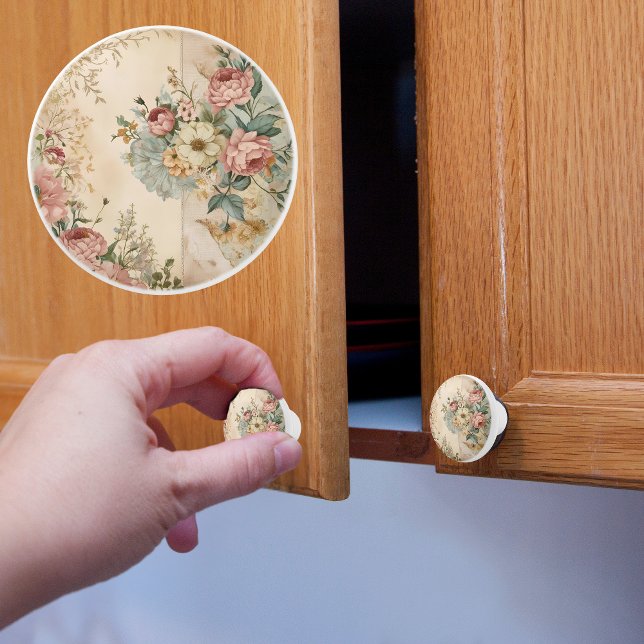 Whimsical Victorian Rosor Knopp (Skapare uppladdad)