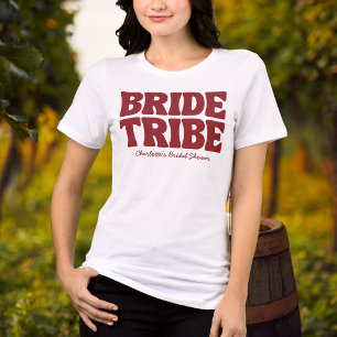 Whimsical Vino före bröllopet Burgundy bröllopsfes T Shirt