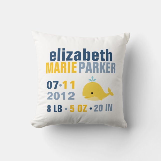 Whimsical Whale Baby Birth Notice {gult} Kudde (Framsida)