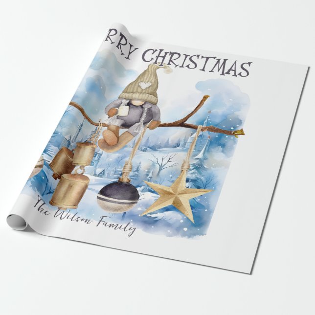 Whimsical Winter Dam Gnome God jul Presentpapper (Utrullad)