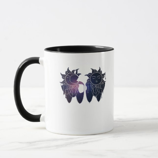 Whimsigoth Starry Night Sol Måne Witchy Classic Mugg (Vänster)