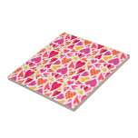 Whimsique Doodle Hearts med Mönster och Struktur Kakelplatta<br><div class="desc">Denna söt, det vismska mönster, har sammanflätande hjärtan i ett stil. De är gjorda i skuggor av lila, rosa, orange och gult på en benvit bakgrund. Vissa hjärtan har polka dots, andra har pläderat eller rand. De flyter alla runt varandra och hänger ihop med den här söta roligten som firar...</div>