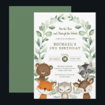 Whimsique Woodland Forest Friend Greenery Birthday Inbjudningar<br><div class="desc">Admatematisk inbjudan till skogsäsong med söta skogsdjur och elegant botaniska krans av grönt.</div>