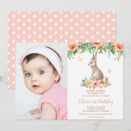 Whimsisk Blommigt Bunny Rabbit 1:a födelsedagsfoto Inbjudningar