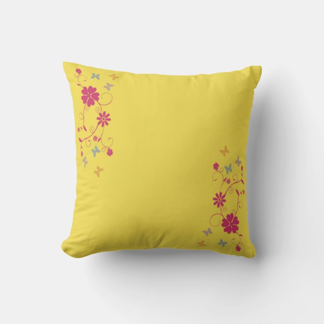 Whimsisk Blommigt och fjäril-accenter på Gulten Kudde (Framsida)