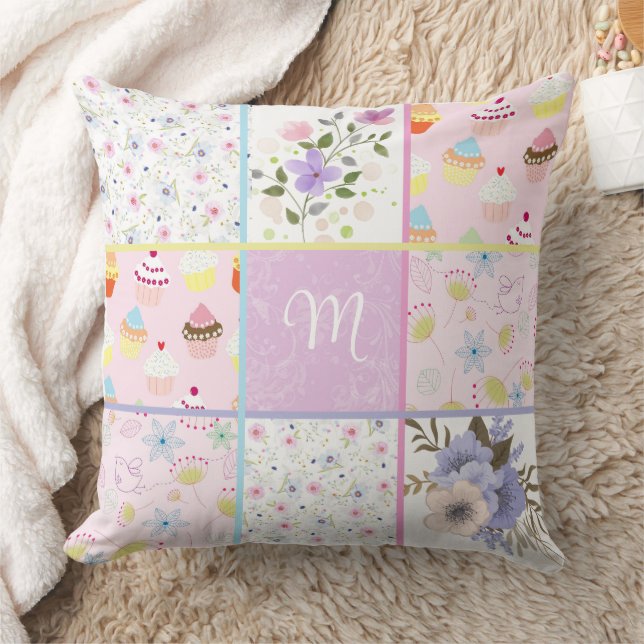 Whimsisk Blommigt Quilt Kudde (Filt)