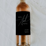 Whimsiskt, minimalistiskt skript | Svarta Bröllop Vinflaska Etikett<br><div class="desc">Det här vismliga minimalistiska manuset | Svart bröllop vin-etikett är perfekt för din klassiska, enkla, svarta och vita, moderna boho bröllop. Utformningen har elegant, delikat och romantiskt handskrivet kalligrafibrev med formell shabby chic-typografi. Det kommer att se bra ut när som helst under bröllop-säsongen: vår, sommar, fall eller vinter! Produkten är...</div>