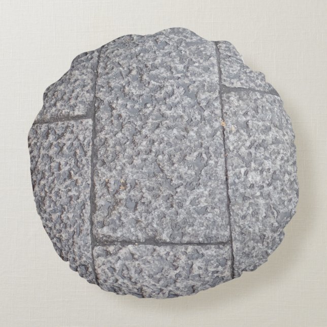 Whinstone Road Round Pillow Rund Kudde (Baksidan)