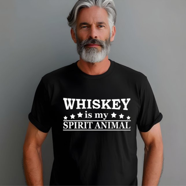 Whiskey är mitt spritdjur ord t shirt (Skapare uppladdad)