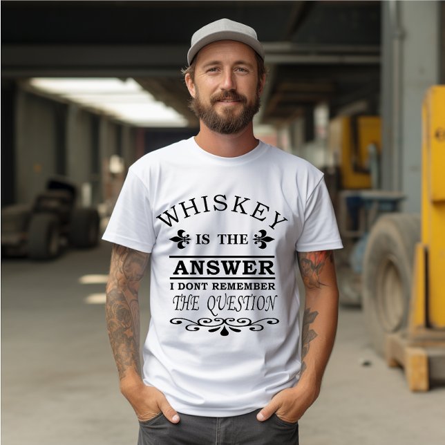 Whiskey citerar lustig drickande av ord t shirt (Skapare uppladdad)