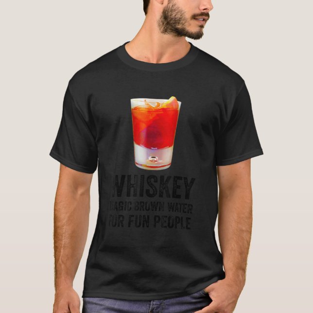 Whiskey Definition Magic Brown Vatten för Roligt P T Shirt (Framsida)