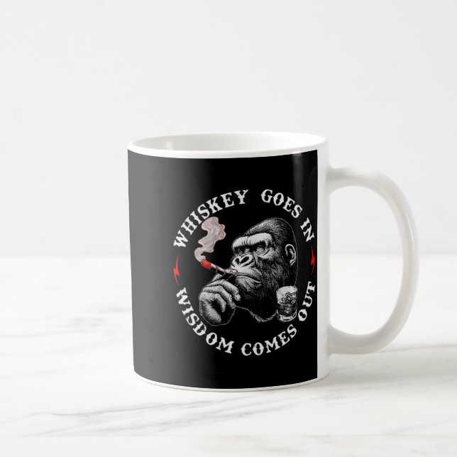 Whiskey Goes In Wisdom Comes Out Funny Monkey (on  Kaffemugg (Höger)