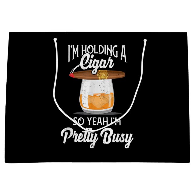 Whiskey jag håller cigarren så ja jag är ganska up (Framsidan)