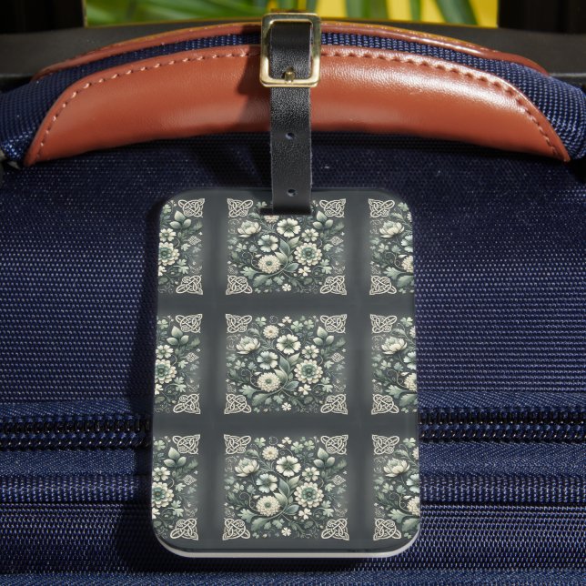 Whispered Clover Knotwork Garden Bagagebricka (Framsida Insitu 2)