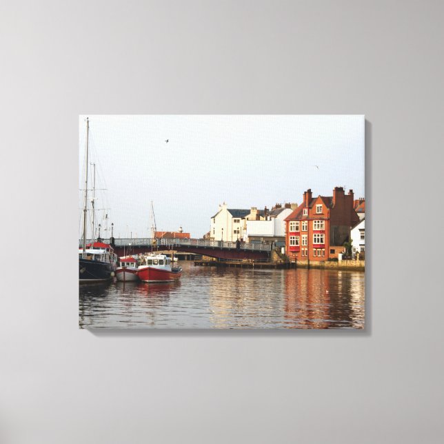 Whitby Harbour Wrapped Canvas (Framsida)