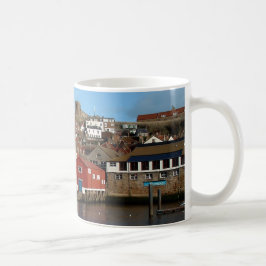 Whitby med det gammala Lifeboathuset Kaffemugg