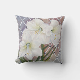 WHITE AMARYLLIS MONOGRAMMED KUDDE