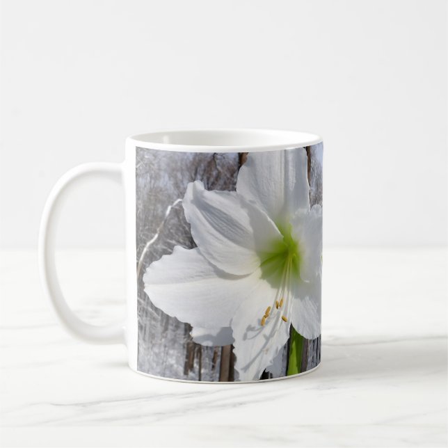 White Amaryllis och Snö II Kaffemugg (Vänster)
