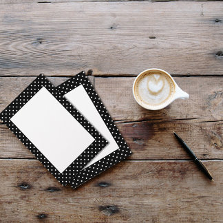 White and Black Polka Dot Mönster Brevpapper