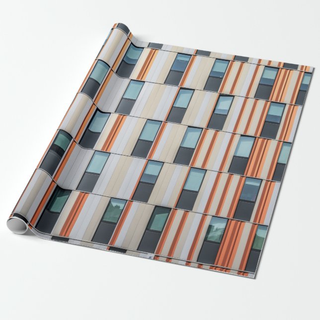 White and orange building presentpapper (Utrullad)