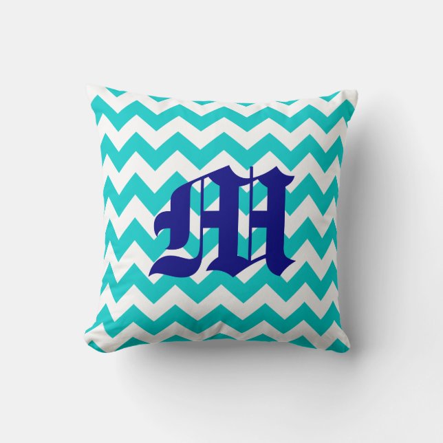 White Aqua Zigzag Mönster med Monogram Kudde (Framsida)