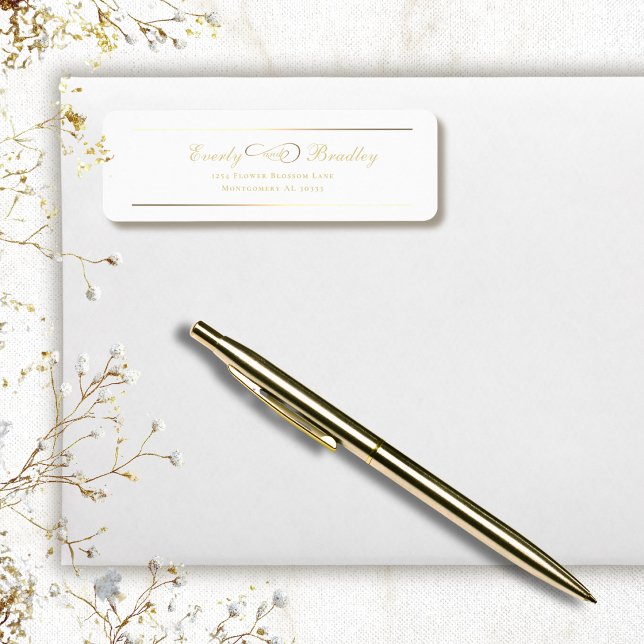 White Background Gold Script Elegant Address Returadress Etikett (Skapare uppladdad)