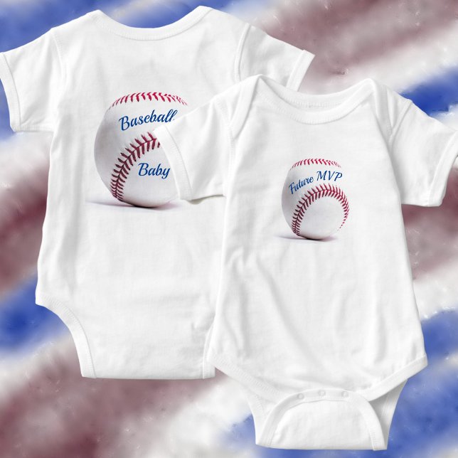 White Baseball med Red Stitching Anpassade T Shirt (Skapare uppladdad)