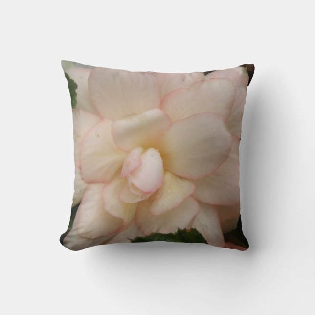 White Begonia Flower Pillow Kudde (Framsida)