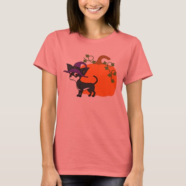 White & Black Chihuahua med Halloween Pumpkin T-shirt (Framsida)