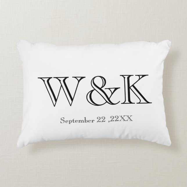 White & black monogram wedding keepsake  prydnadskudde (Framsidan)