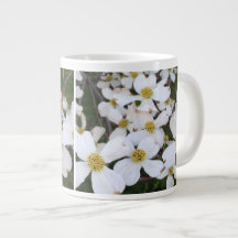 White Blommar Dogwood Flowers Anpassningsbar Mugg