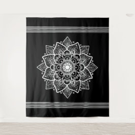 White Blommigt Mandala Black Background