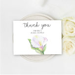 White Calla - tack för möhippan<br><div class="desc">Fira bröllop i stil med våra vita blomkål inbjudningskort för möhippan. Den här vackra designen har elegant vattenfärger vita blommor. Beställ din i dag! Matchande artiklar tillgängliga!</div>
