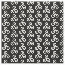 White Celtic Triple Spiral Triskele på Black