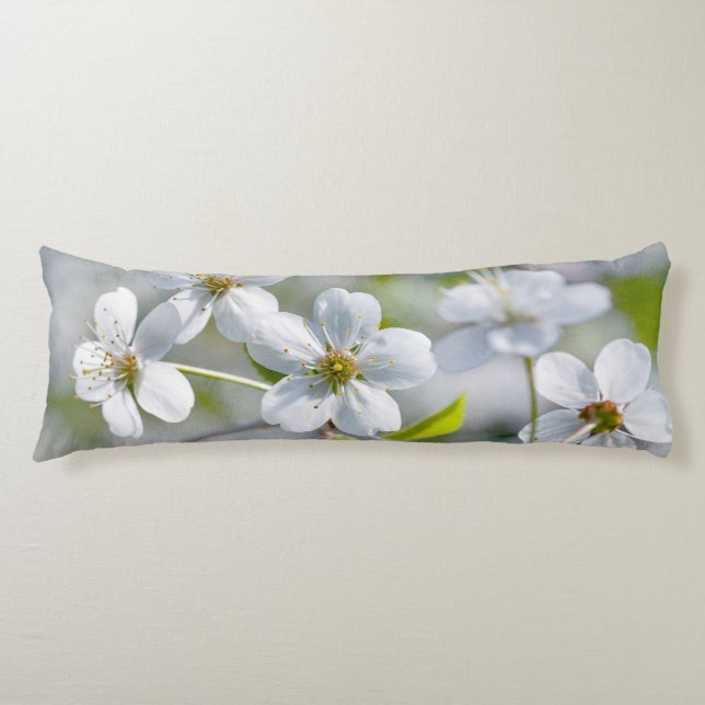 White Cherry Flower Kroppskudde (Framsidan)