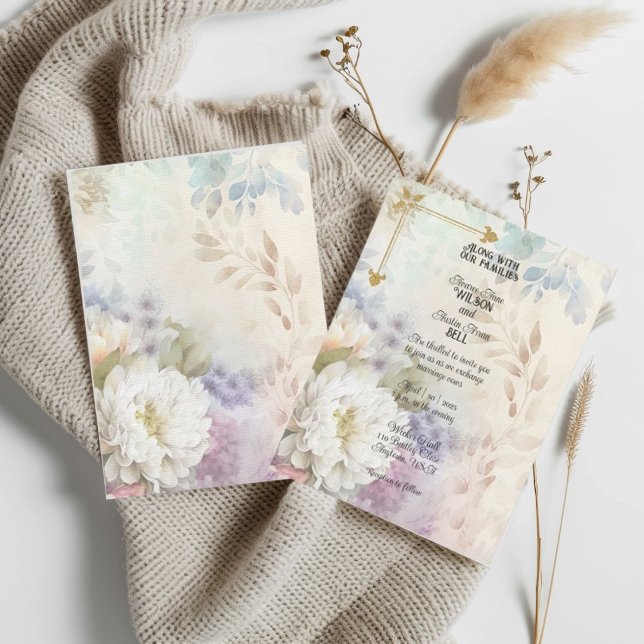 White Dahlias with Pastel Lila accents Inbjudningar (Skapare uppladdad)