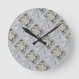 WHITE DAISY BOUQUET CLOCK RUND KLOCKA