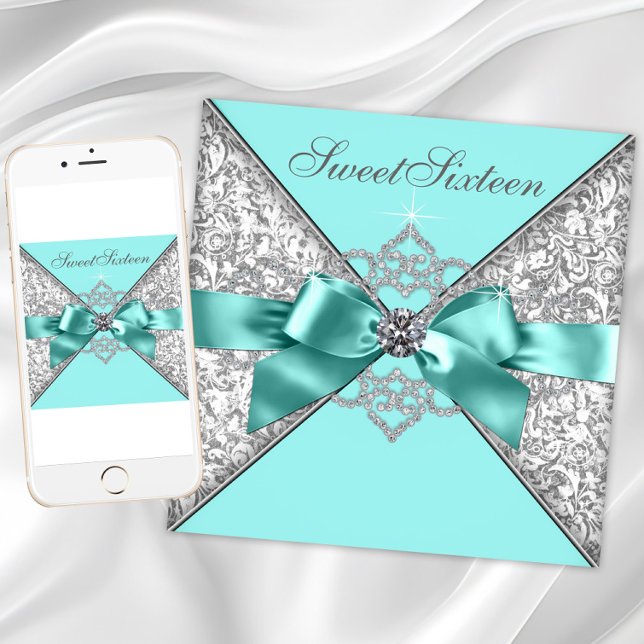 White Diamonds Teal Blue Sweet 16 Födelsedagsfest Inbjudningar (Teal blue silver sweet sixteen invitation with pretty diamonds and bow. Any number or event.)