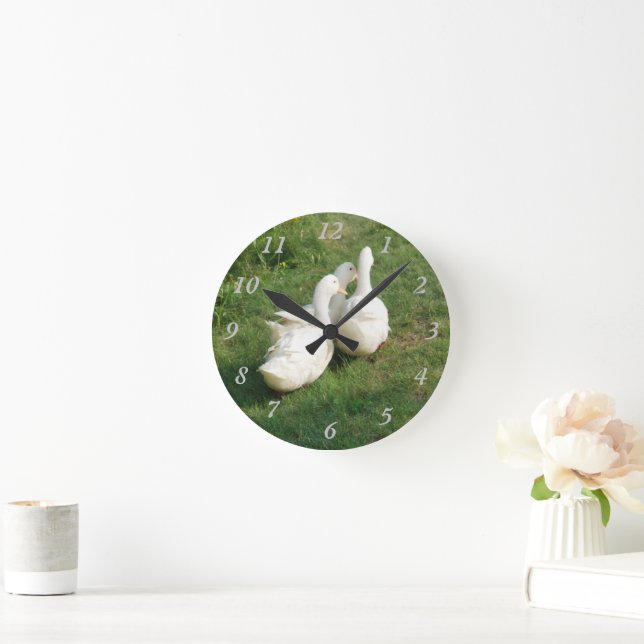 White Ducks Wall Clock Rund Klocka (Hem)