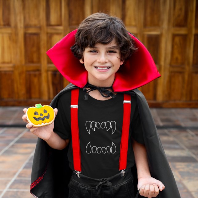 White Fangs Boys Halloween Shirt T (Skapare uppladdad)