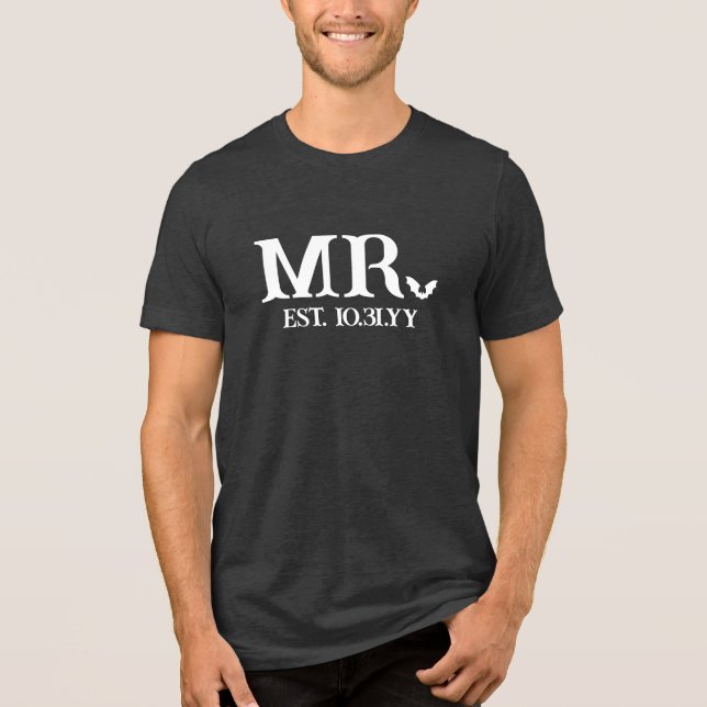 White Fladdermus Goth Mr. Etablshed Bröllop Date T Shirt (Framsida)