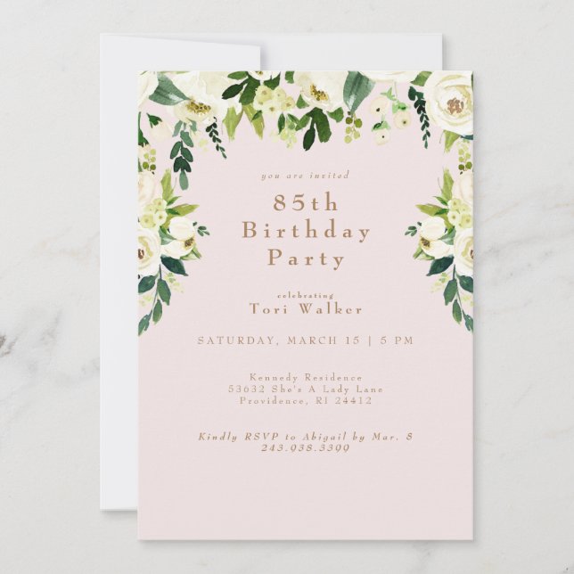 White Floral Blush 85th Birthday Party Invitation Inbjudningar (Framsida)
