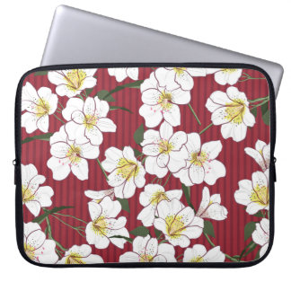 White Garden Flowers: Vintage Rand Laptop Fodral