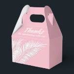 White Handflatan på Rosa Gable Party Favor Boxes Presentaskar<br><div class="desc">Parti-favoritrutor med vita handflatan-framkanter på en rosa bakgrund. Perfekt för firande,  födelsedagsfest,  möhippa,  förlovningsfest,  pension party,  bröllop och annat. Klicka på CUSTOMIZE om du vill ändra bakgrunden till färg,  typsnitt och lägga till text. Se inbjudningar och MATCHING-objekt i vår butik —> http://bit.ly/2UyWIVj <—</div>