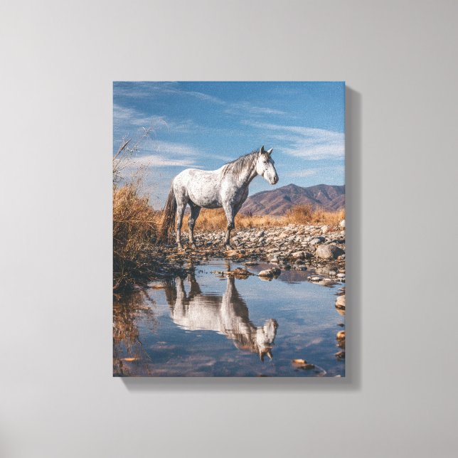 White Horse Mountain Reflection River Art Canvastryck (Framsida)