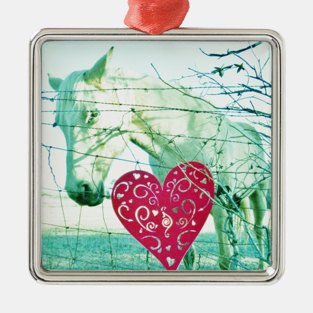 White Horse Red Heart Valentine Julgransprydnad Metall (Framsidan)
