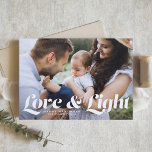 White Kärlek och Light Typography Photo Hanukkah Helgkort<br><div class="desc">Kärlek och ljus | Skicka ditt Hanukkah hälsning till familj och vänner med det här anpassadet Hanukkah-kortet. Den har återformig fet typografi. Anpassa det här fotot-Hanukkah-kortet genom att lägga till information. Det här fotot-Hanukkah-kortet finns i andra färg och kartong. Matchande objekt är också tillgängliga.</div>