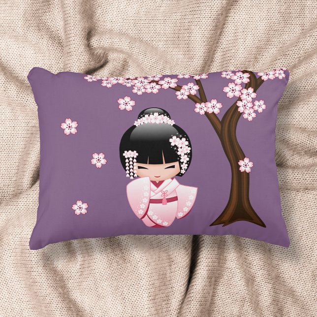 White Kimono Kokeshi Doll - Cute Geisha Girl Prydnadskudde (Skapare uppladdad)